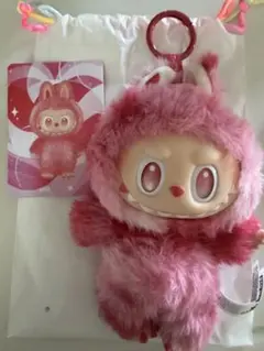 正規品　LABUBU らぶぶ　エナジー　ぬいぐるみ　LOVE 愛　赤