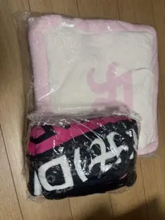 2025年最新】浜崎あゆみブランケットの人気アイテム - メルカリ