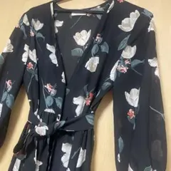 ☆美品☆レディース花柄前開きワンピースウエストリボン付き）