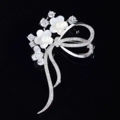 桜　リボン　貝　ブローチ パール　AAA級　ジルコン 上品 花　結婚式 面接
