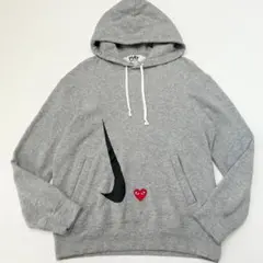 プレイ 꼼데가르송 × NIKE パーカー L PLAY TOGETHER