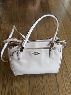 COACH ホワイト/ベージュ ショルダーバッグ マルゴー - メルカリ