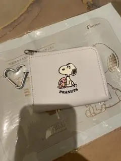 PEANUTS スヌーピー コインケース 小銭入れ ハートカラビナ付き