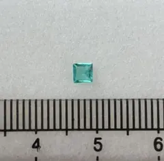 天然エメラルド1.941ct、鑑別書付き - メルカリ