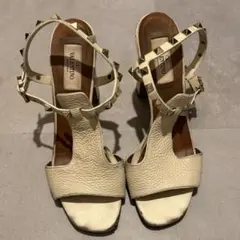 Valentino スタッズ ゴールドサンダル 36 | Mercari