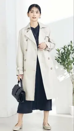 【未着用完売品】a.v.v グレージュ トレンチコートのサムネイル