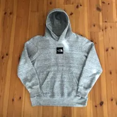 ノースフェイス　直営店限定パーカー　黒ロゴ　スウェット