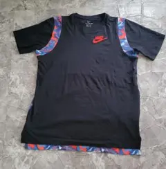 Nike グラフィックTシャツ ブラック/マルチカラー
