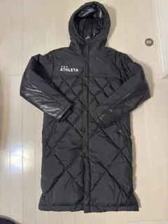 ATHLETA ベンチコート 黒 キルティング　使用回数1回