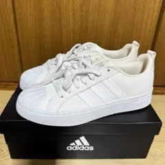 【新品未使用】adidas STREETCHICK W ホワイト 24cm