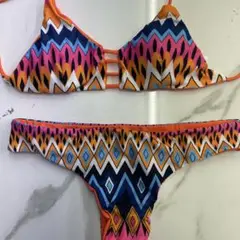 マルチカラーダイヤモンドパターンビキニ