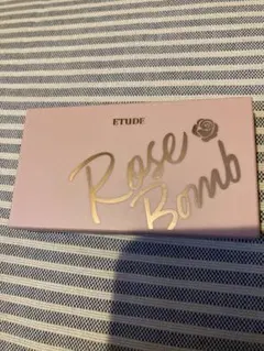ETUDE Rose Bomb アイシャドウパレット