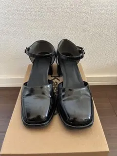 kastane ブラック アンクルストラップ パンプス