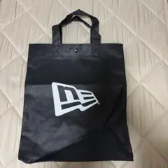 T*A様 New Era ロゴ入り 黒バッグ ②のサムネイル