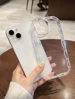 iPhone 15クリアケース