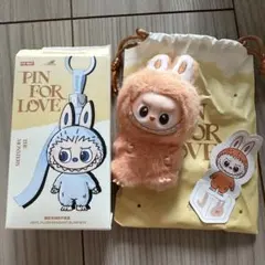 POPMARTイニシャルラブブJ