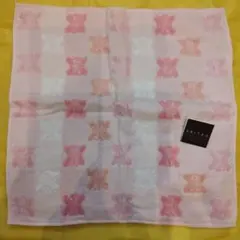 セリーヌ　ピンク ハンカチ