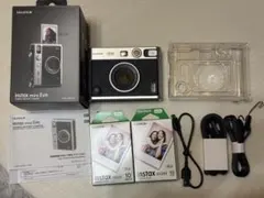 Item thumbnail for item f1f3fe8c-5aea-47a0-8298-305d5c94531c