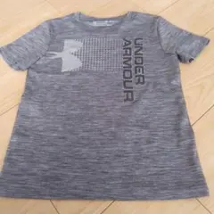 UNDER ARMOUR グレー TシャツYMD