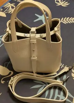 shein Katie lotus ショルダーバッグ ホワイト