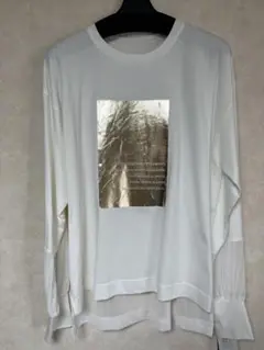 【新品】ホワイト 長袖 Tシャツ 金色箔プリント