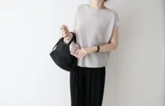 グレー　コクーンシルエットニットトップス