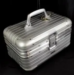 リモワ　982.73 Vtg.『TOPAS』ビューティケース 17L （鍵付） リモワ 982.73 Vtg.『TOPAS』ビューティケース 17L （鍵付