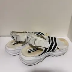 adidas（アディダス）マグマサンダル ホワイト