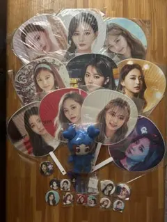 TWICE ツウィ 団扇 うちわ うちわカバー まとめ売り - メルカリ
