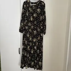 花柄長袖ロングワンピース