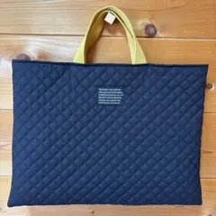 黒色キルティング 手提げバッグ　ハンドメイド