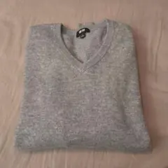 UNIQLO カシミアVネックセーター