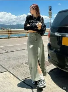 ダメージ風　デニムロングスカート　スリット入り