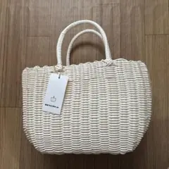 ホワイト かごバッグ