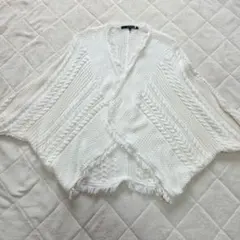 ホワイト ケーブルニット カーディガン
