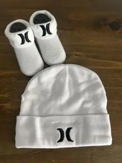 Hurley ベビー帽子とソックスのセット 6-12ヶ月