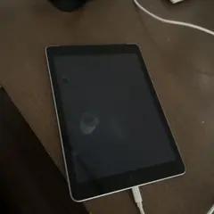 Apple iPad 第5世代 シルバー