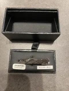 SWAROVSKI ネクタイピン ブラックのサムネイル