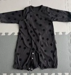 ベビーロンパース　水玉模様　黒ドット柄　50-60サイズ　男女兼用　春服