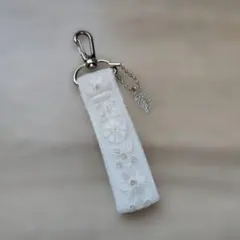 インド刺繍リボンキーホルダー チャーム付き