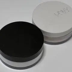 59. UNNY CLUB ルースパウダー 2点セットのサムネイル