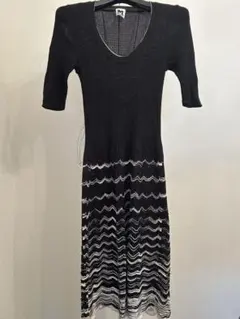 ミッソーニ✨ニットワンピース 半袖 黒と白の波模様