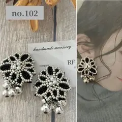 no.102  シルバー×ブラック　マーガレットフラワー　ビーズ刺繍　ピアス