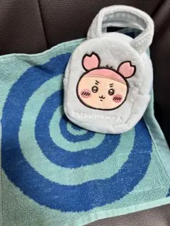 ちいかわ 手のひら バッグ 古本屋 カニ