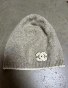 CHANEL グレー ニット帽 ロゴ刺繍