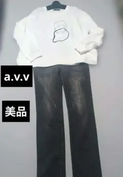 美品ストレートデニム ウエストゴム入り　黒　ダメージ加工　　ストレッチデニム　Lのサムネイル