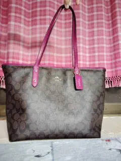 COACH ショルダーバッグ ブラウン ピンク