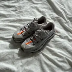 ノースフェイス スニーカー