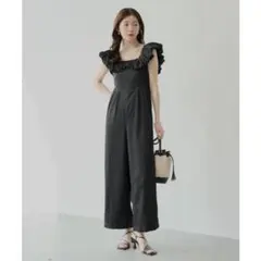 chico 2wayフリルオフショルコンビネゾン
