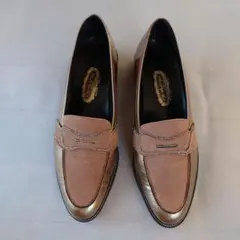 Item thumbnail for item 381a6b1a-72df-49b1-bb1b-6e7b97cf3de2